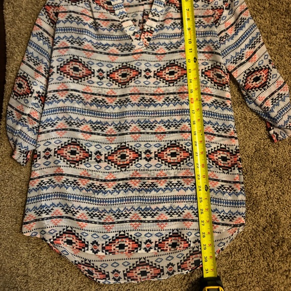 Multi color blouse - Picture 2 of 5
